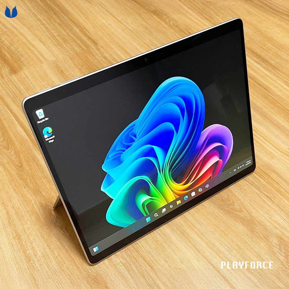 Microsoft Surface Pro 11 (Snapdragon X Plus, 16GB, 256GB, 13-inch)