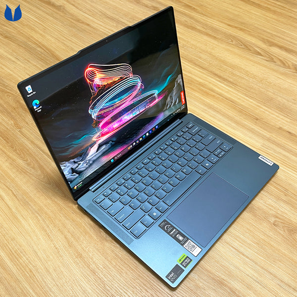 Yoga Pro 7 (Ultra 7 155H, RTX 4050, 16GB, 1TB, 2.8K OLED, 14.5-inch)