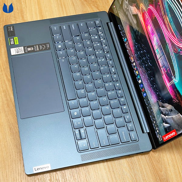 Yoga Pro 7 (Ultra 7 155H, RTX 4050, 16GB, 1TB, 2.8K OLED, 14.5-inch)