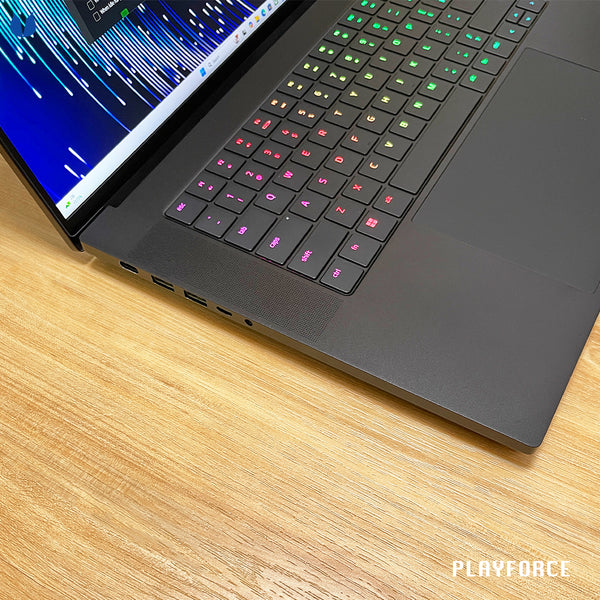 Razer Blade 16 (i9-13980HX, RTX 4080, 32GB, 1TB, QHD+ 240Hz, 16-inch)