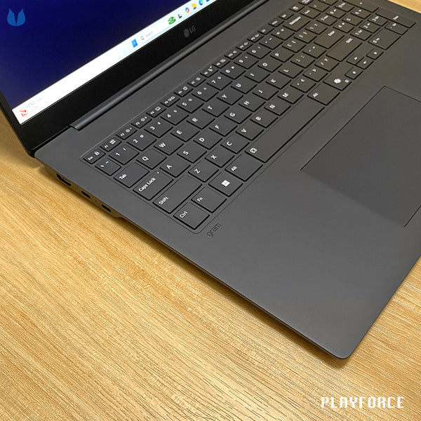 LG Gram 17 (Ultra 7 255H, RTX 5050, 32GB, 1TB, WQXGA, 17-inch)