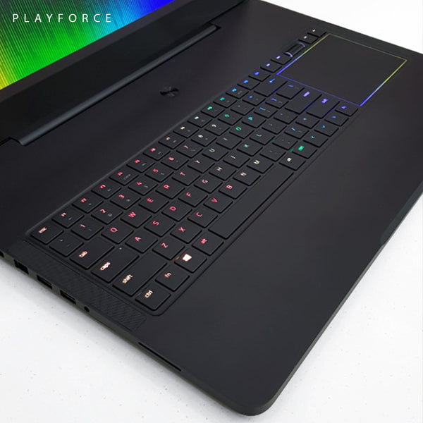 Razer Blade Pro 2017 (i7-7820HK, GTX 1080, 1TB SSD, 17-inch UHD)